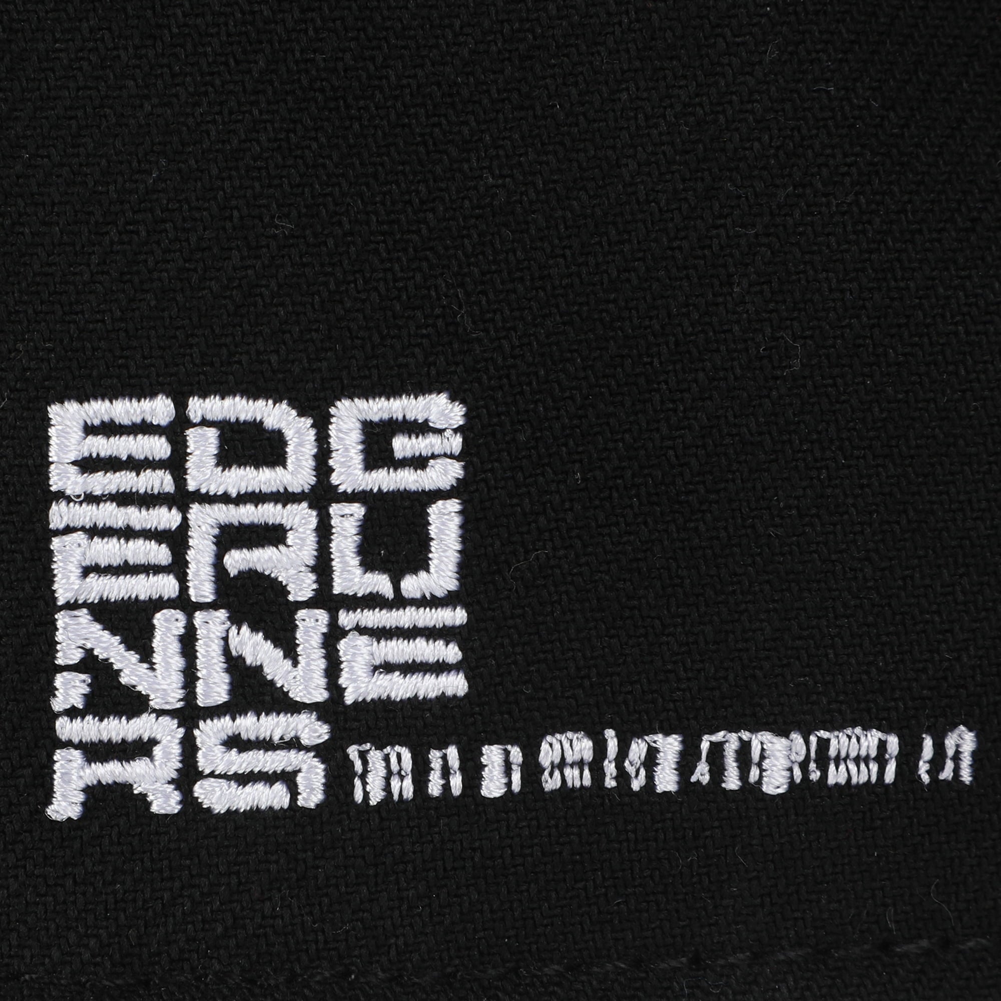 e9d7b15feef9229833421f16bf656d63
